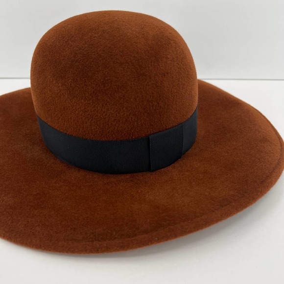 Saks Fifth Avenue Accessories - SAKS FIFTH AVENUE Hat Womens Cashmere Wool Camel hair Wide brim Black Ribbon OS